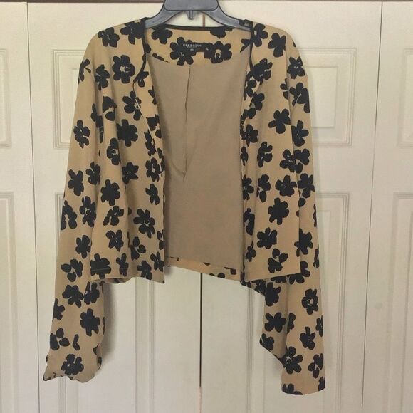 Rebdolls Floral Beige and Black Cardigan - Picture 1 of 6